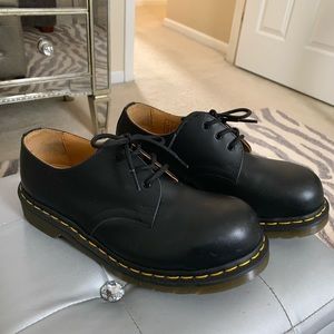 Dr. Martens “Black Fine Haircell” Steel Cap Shoe 8